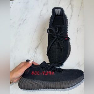 YEEZY Boost 350 V2 Bred black and red men’s 6